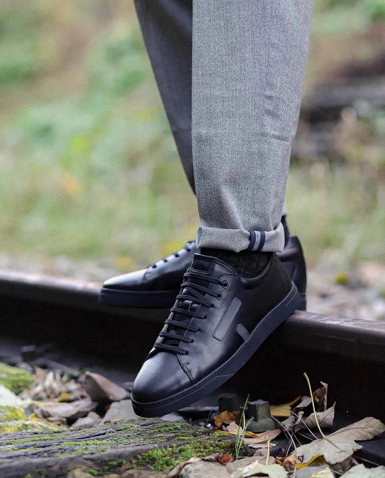 Baskets noires en cuir et pneus recyclés