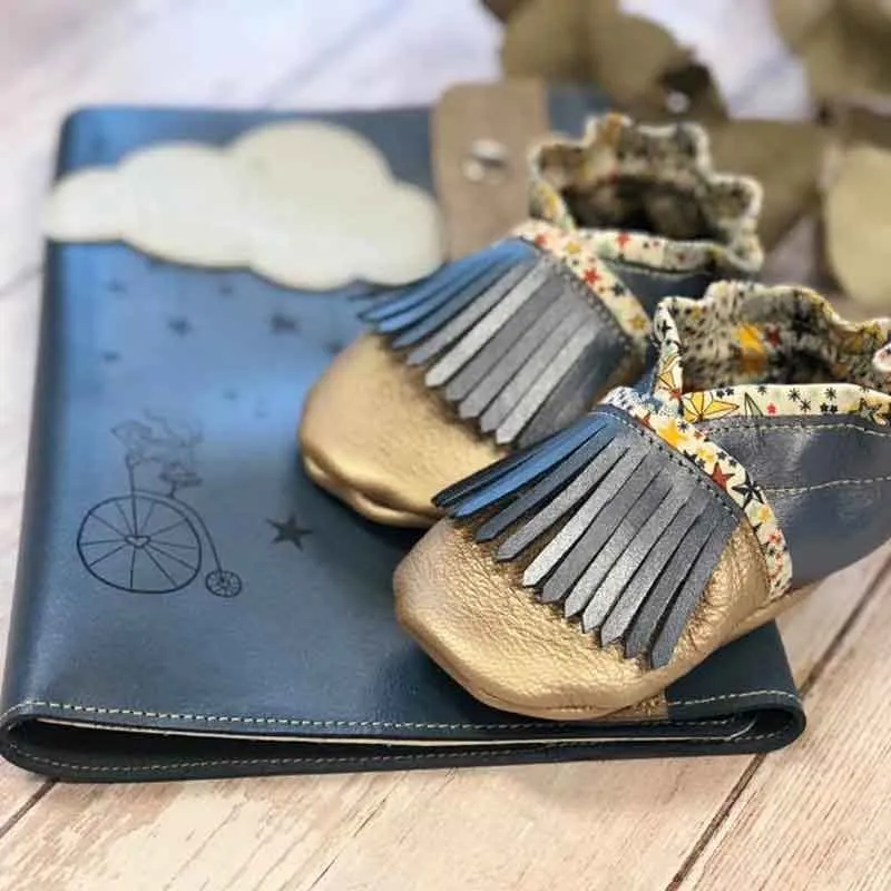 Chaussons bébé à franges en cuir souple et liberty personnalisables