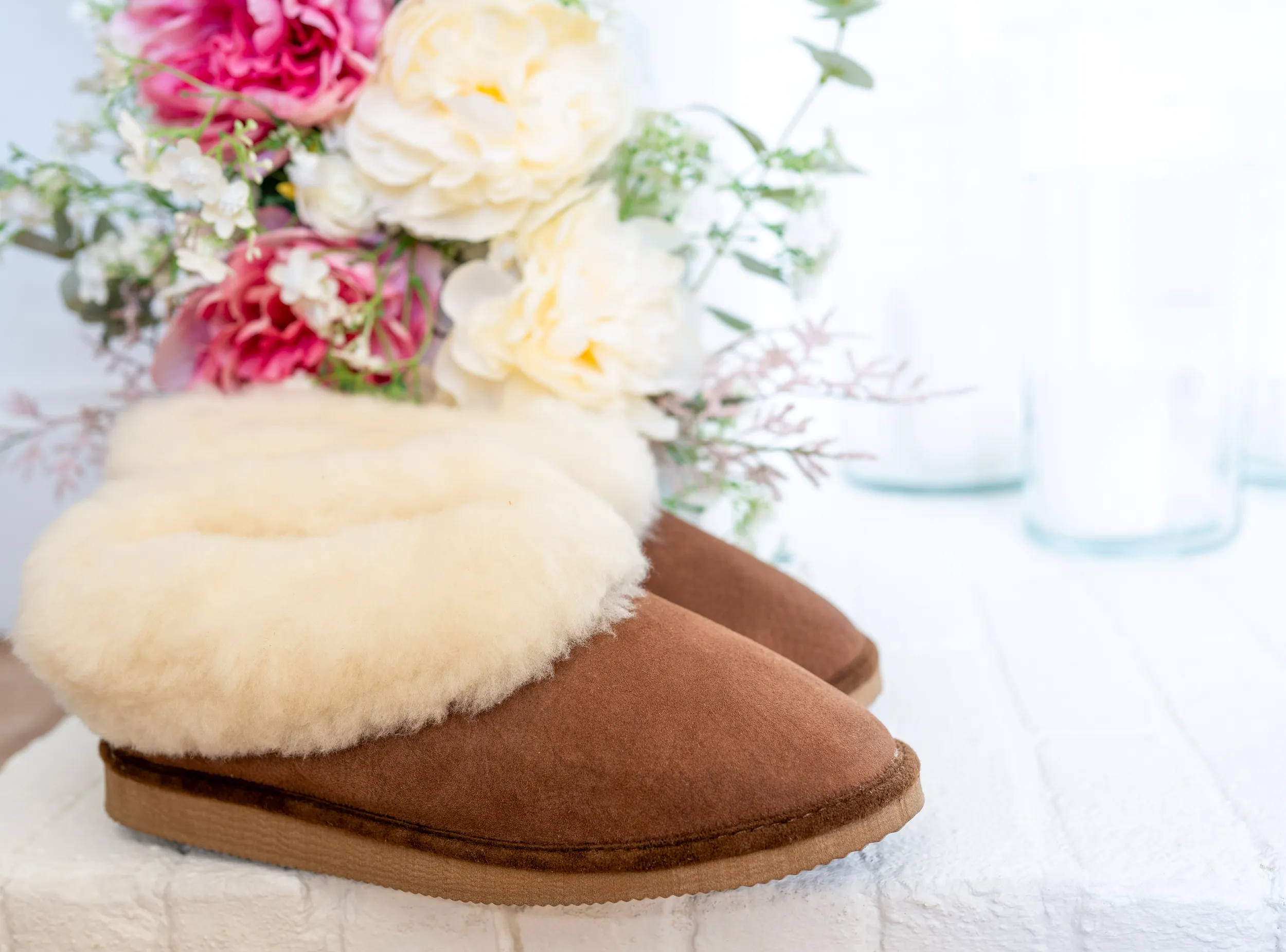 Chaussons fourrés en peau de mouton - Chocolat