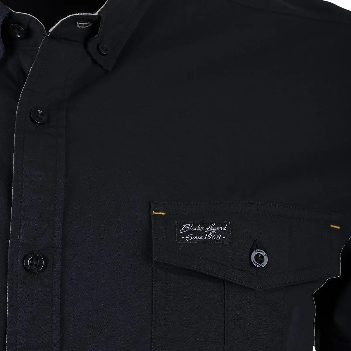 Chemise noire 2 poches poitrine