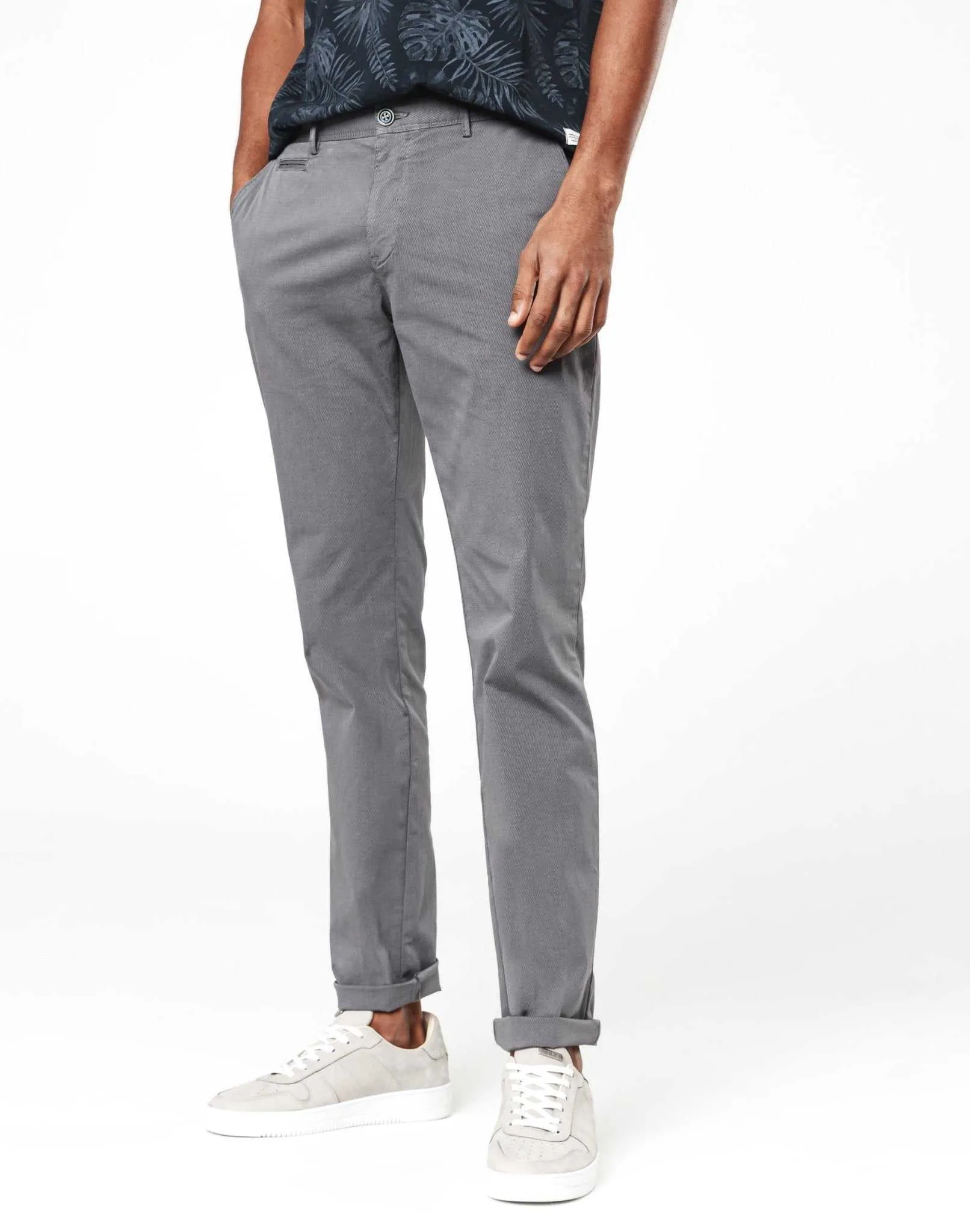 Chino fantaisie gris moyen
