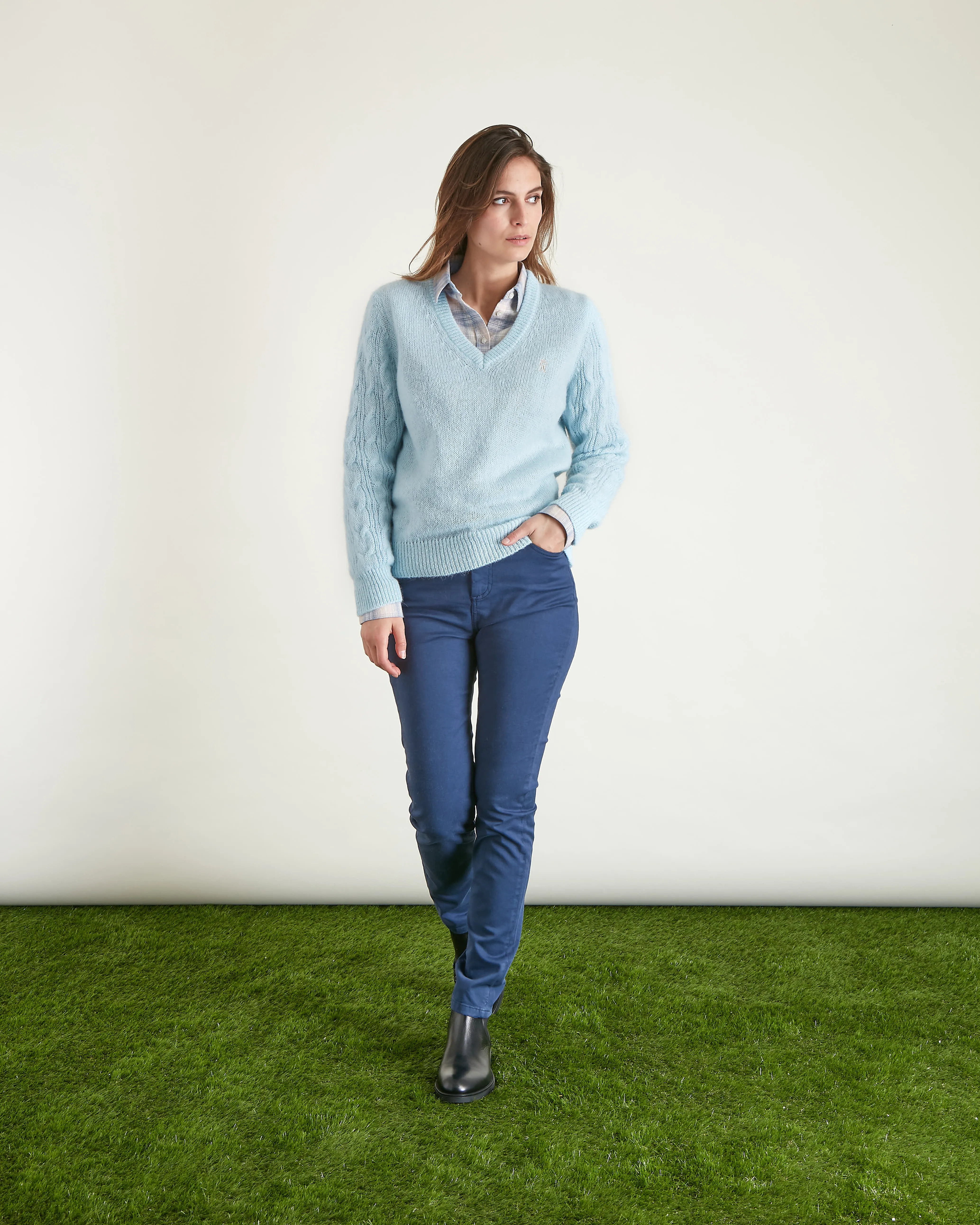 Pull Femme en Laine mohair, Col V avec torsades Bleu